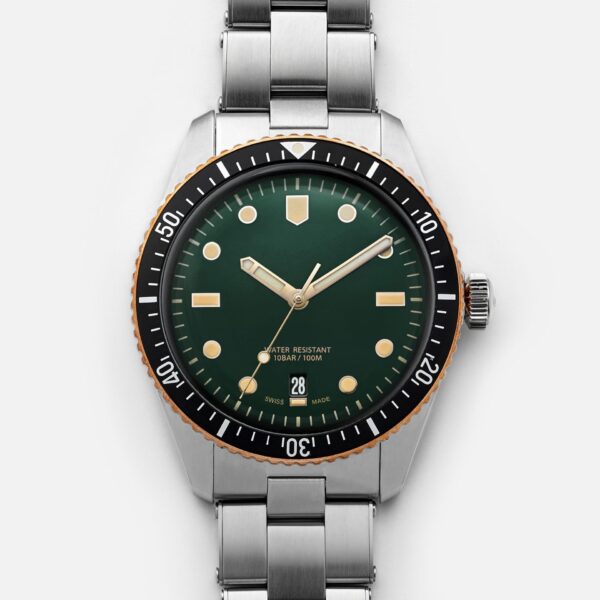 Men's Business Sweep Seconds 3-Hand Steel Band Watch